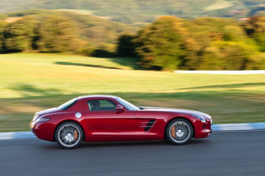  Mercedes-Benz SLS AMG 2010 года  (фото 319 из 526)